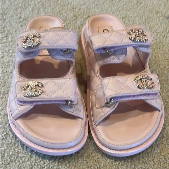 Chanel knockoff Pink Sandles - Picture 1 of 5